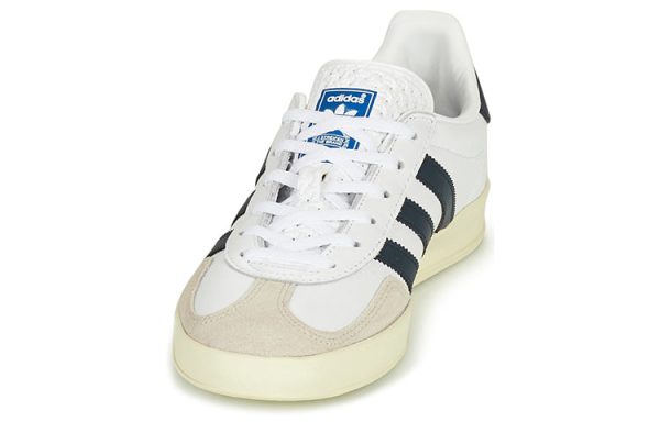 Adidas originals Unisex Gazelle Light Comfortable Sneakers /Black/Grey White FV1242