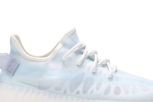 Adidas Yeezy Boost 350 V2 ‘Mono Ice’ GW2869