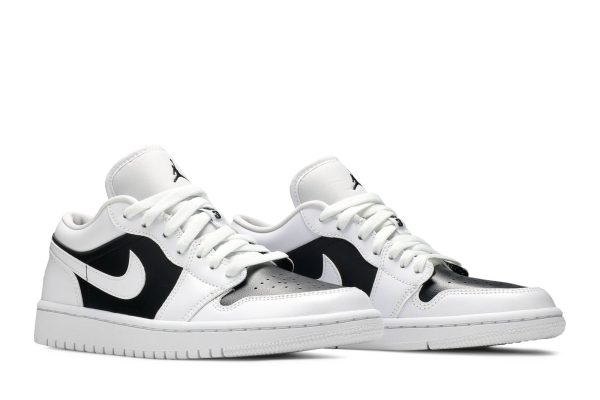 Air Jordan 1 Low ‘Panda’ DC0774-100