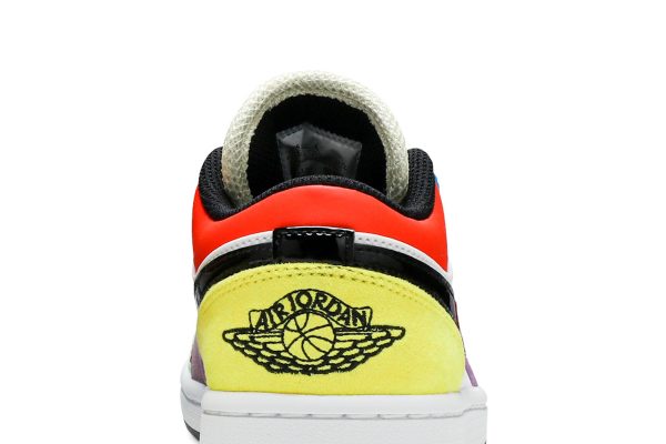 Air Jordan 1 Low SE ‘Lightbulb’ CZ3572-104