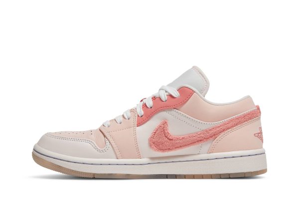 Air Jordan 1 Low SE ‘Mighty Swooshers Pink’ DM5443-666