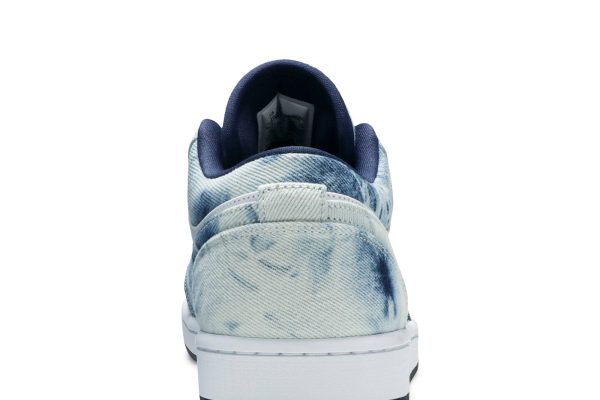 Air Jordan 1 Low SE ‘Washed Denim’ CZ8455-100