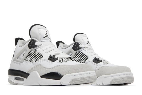 Air Jordan 4 Retro ‘Military Black’ 408452-111