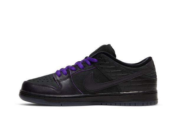 Familia x Nike SB Dunk Low Pro QS First Avenue DJ1159-001