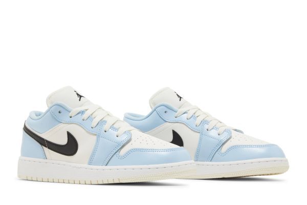 (GS) Air Jordan 1 Low ‘Ice Blue’ 554723-401