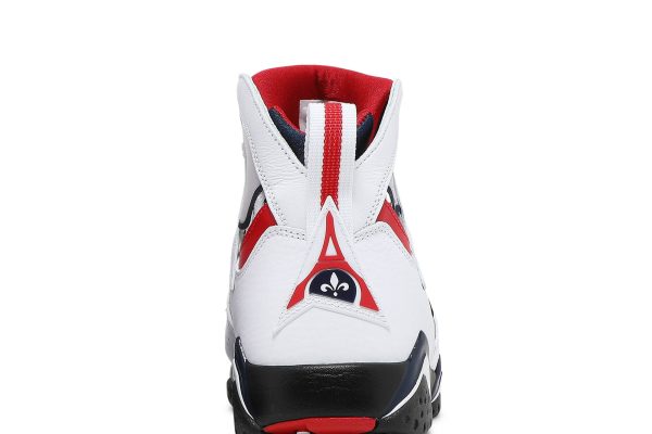 Paris Saint-Germain x Air Jordan 7 Retro ‘White’ CZ0789-105