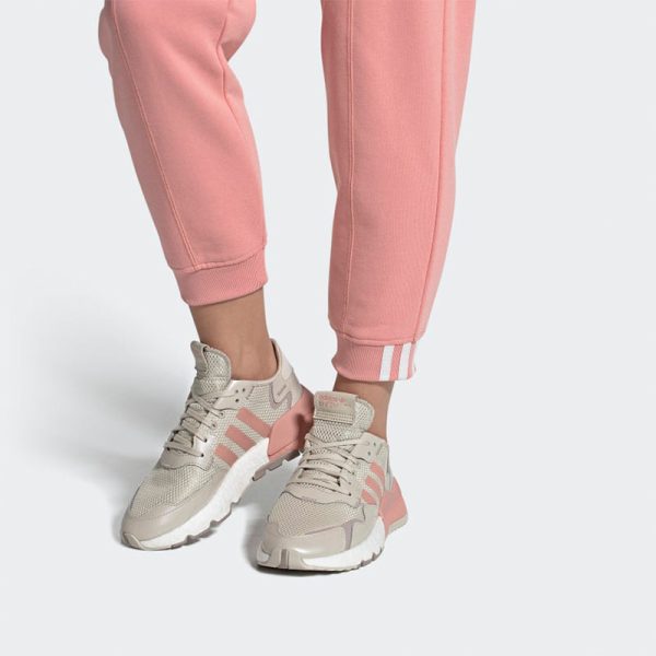 (W) Adidas originals Nite Jogger Grey Pink FV1333