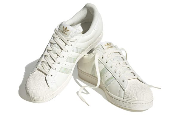 (W) Adidas originals Superstar Vegan ‘White Tint’ HQ6668