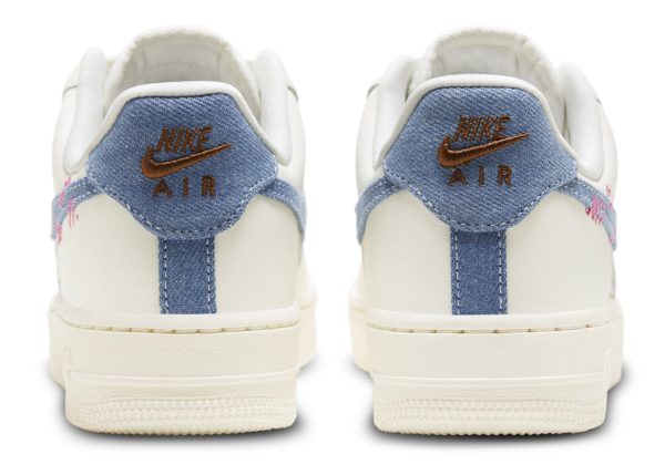 (W) Air Force 1 Low 07 LX Denim BouclÃ© FJ7740-141